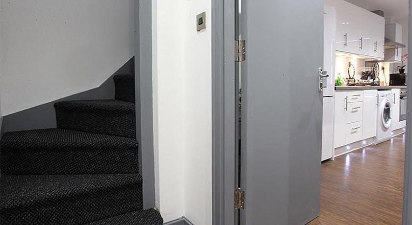 Lewis Apartment 1 Northern Quarter Sleeps Upto 4 Manchester Exterior photo